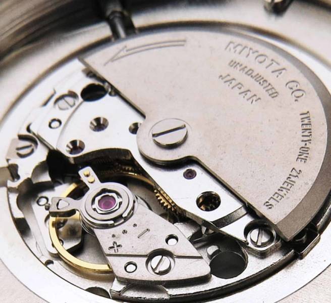 miyota-caliber-8215-movement miyota-caliber-8215-movement